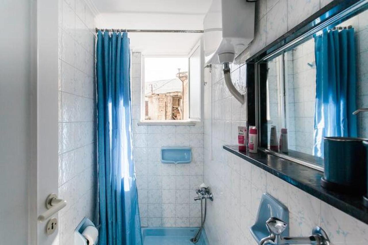 شقة A Masterpiece In Plaka With Big Balcony And Acropolis View أثينا المظهر الخارجي الصورة