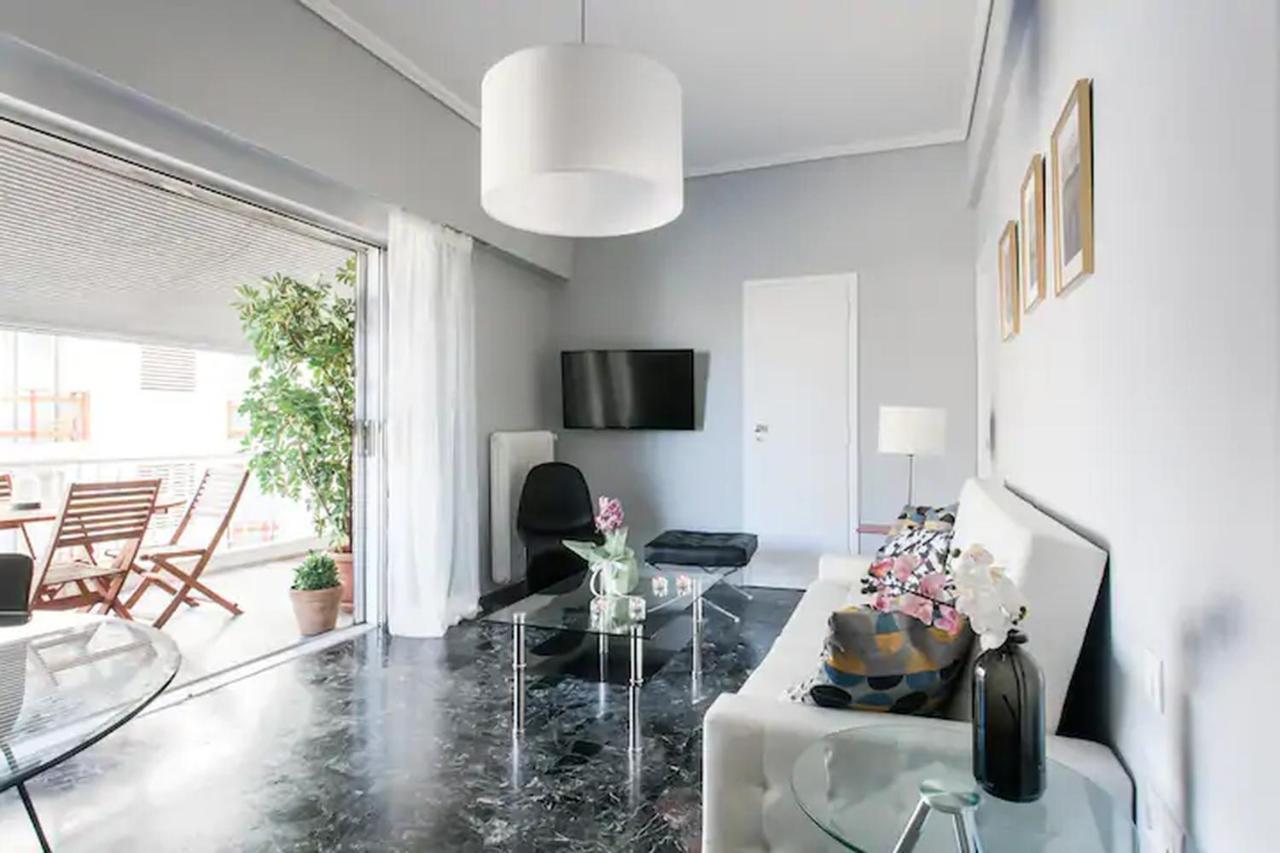 شقة A Masterpiece In Plaka With Big Balcony And Acropolis View أثينا المظهر الخارجي الصورة