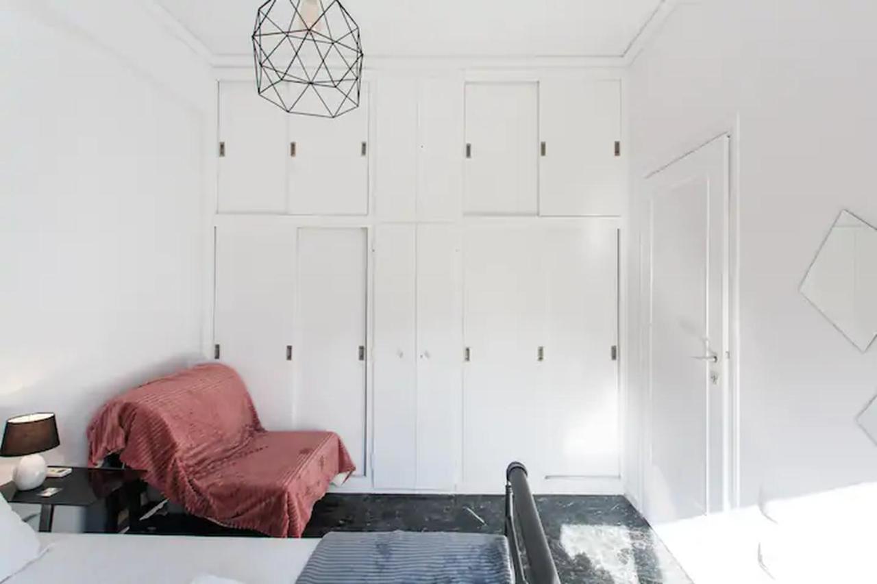 شقة A Masterpiece In Plaka With Big Balcony And Acropolis View أثينا المظهر الخارجي الصورة