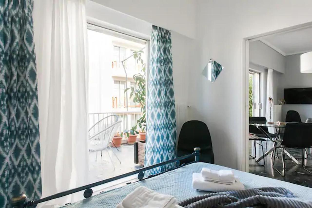 شقة A Masterpiece In Plaka With Big Balcony And Acropolis View أثينا المظهر الخارجي الصورة